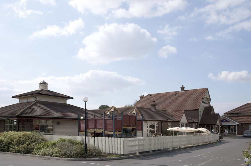 Premier Inn Braintree (A120) Premier Inn Braintree (A120)