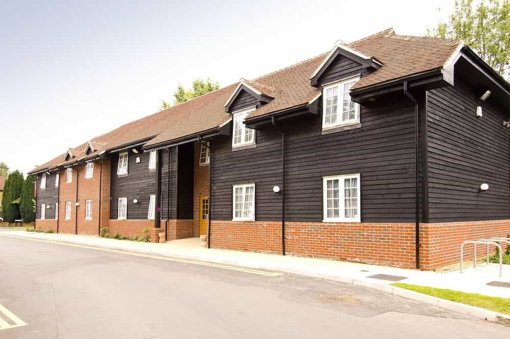 Premier Inn Woking West (A324) Premier Inn Woking West (A324)