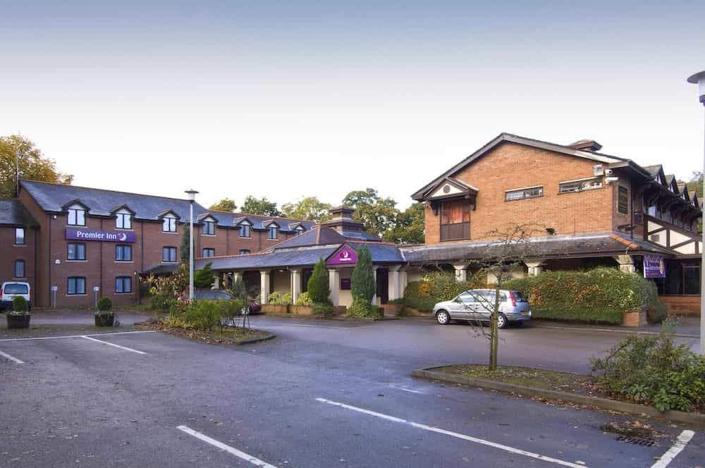 Premier Inn Manchester (Wilmslow) Premier Inn Manchester (Wilmslow)