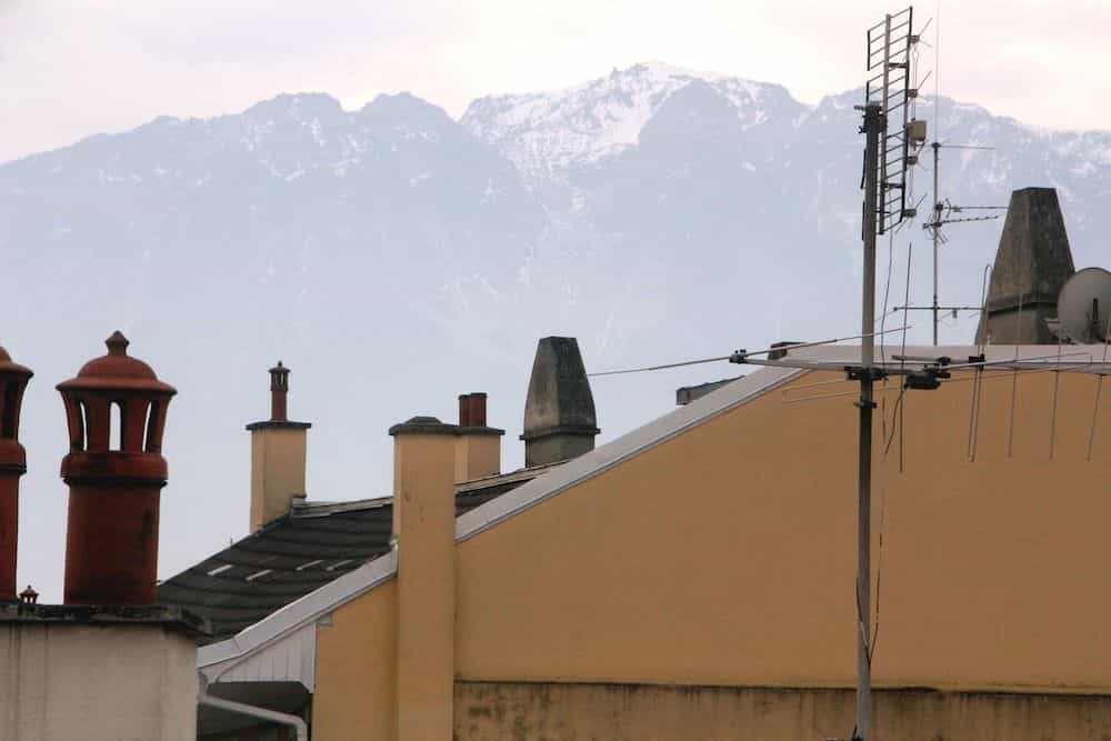 Les Negociants