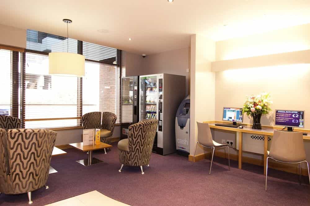 Premier Inn Sunbury (Kempton Park) Premier Inn Sunbury (Kempton Park)