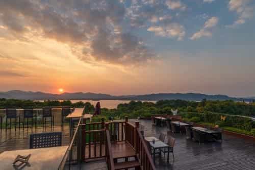 Hangzhou Sofitel Westlake Hotel
