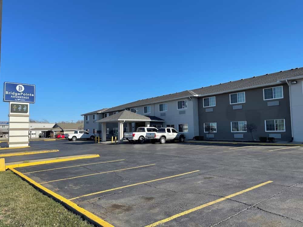 Countryside Inn & Suites