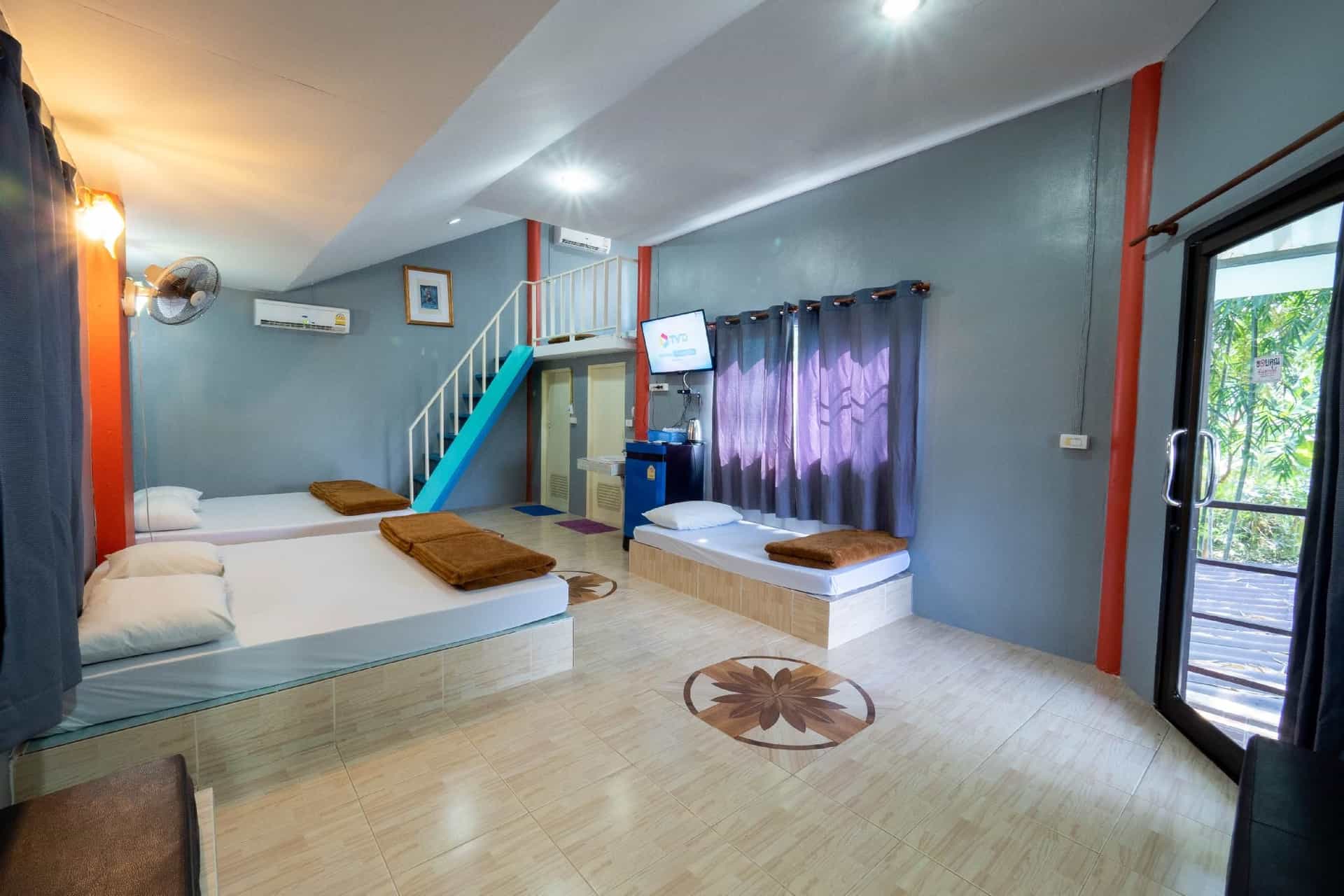 Happiness Resort Happiness Resort