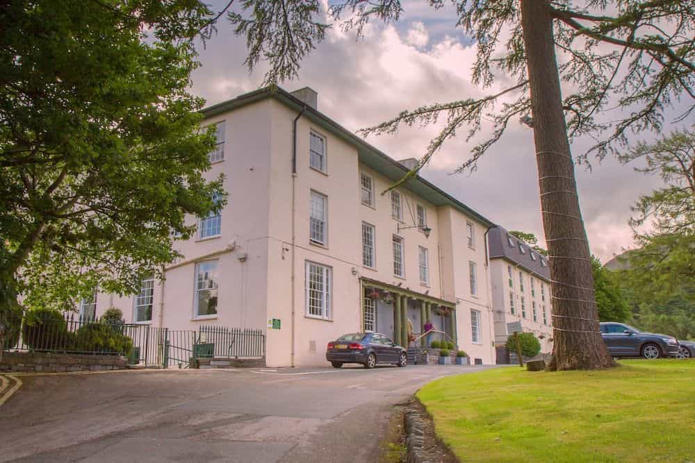 The Royal Victoria Hotel