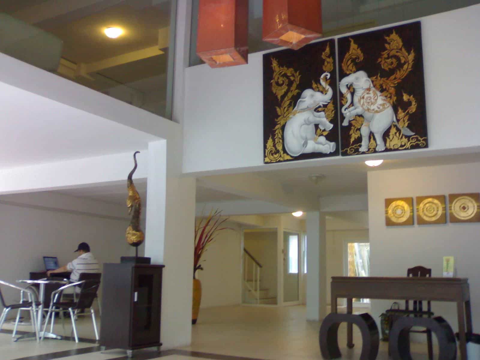 โรงแรมเดอะ บอส สาทร โรงแรมเดอะ บอส สาทร