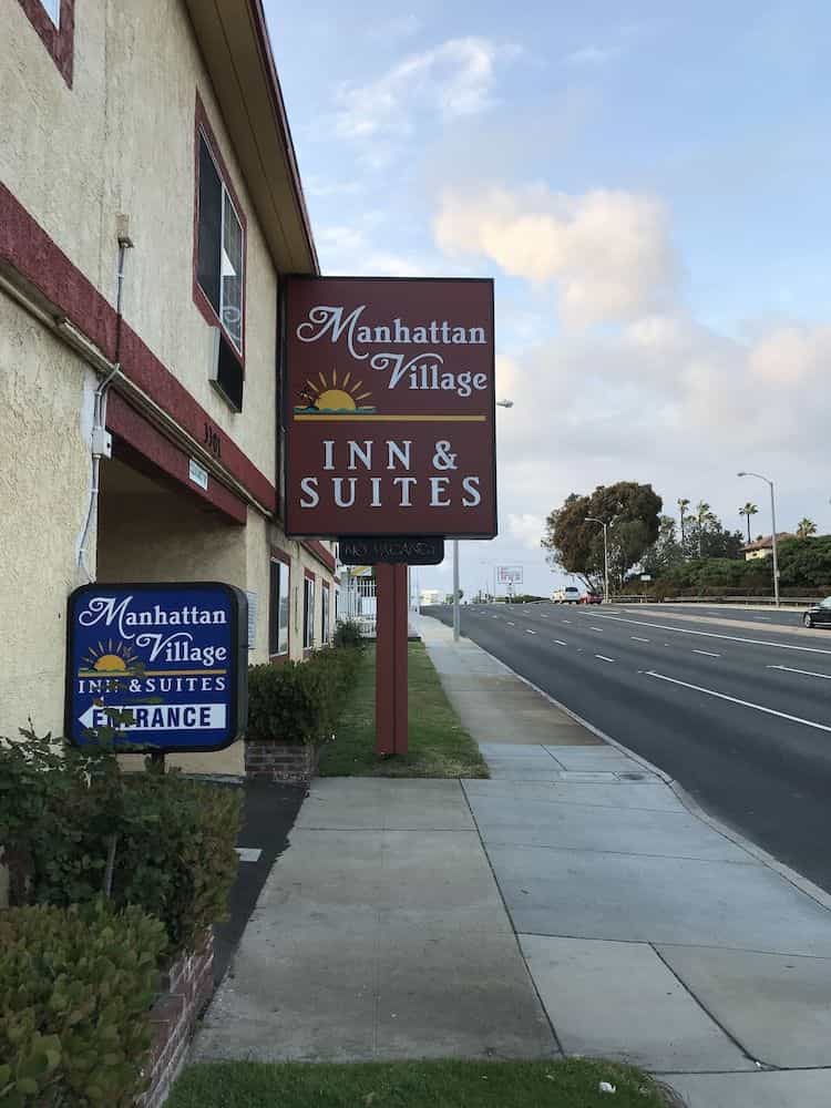 Manhattan Inn & Suites