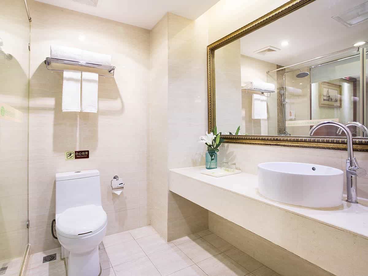 Vienna Hotel Chengdu Convention and Exhibition Center Huayang Metro Station Vienna Hotel Chengdu Convention and Exhibition Center Huayang Metro Station
