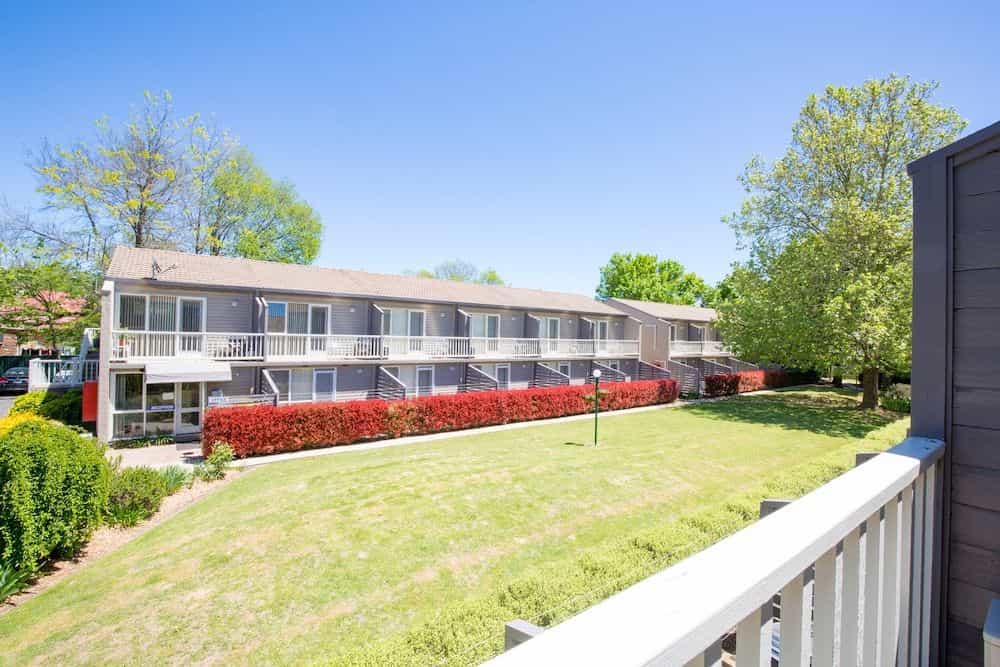Summer East Apartments