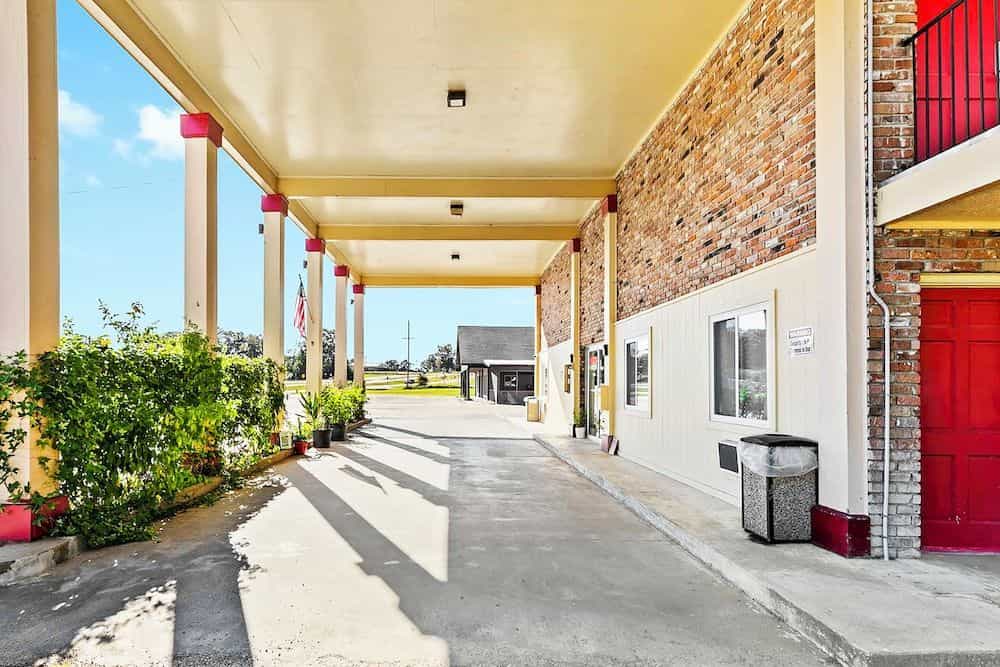 Jeffersonian Motor Inn