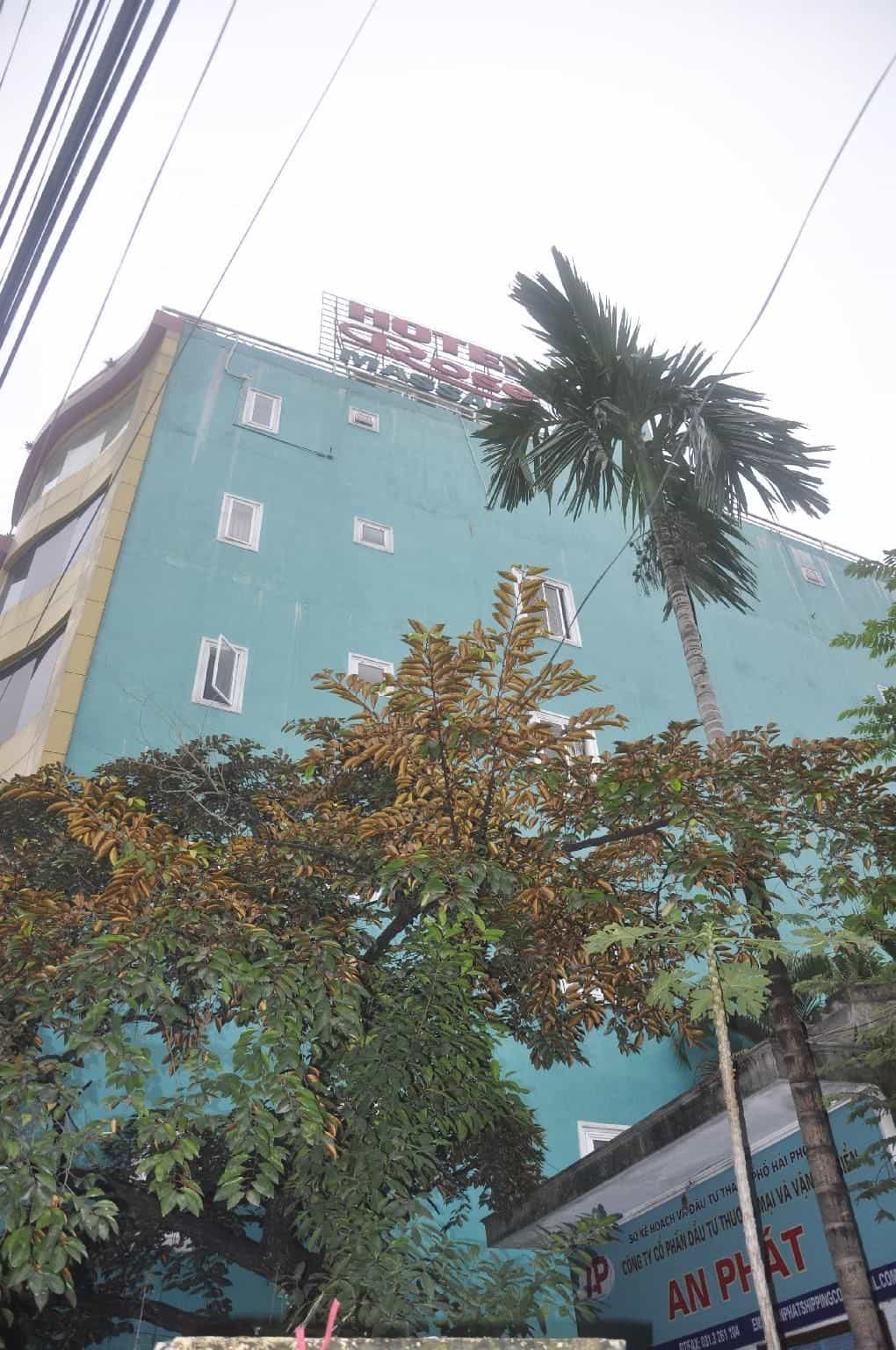 Rose Hotel