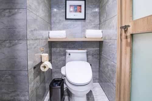 Atour Hotel Weihai City Center