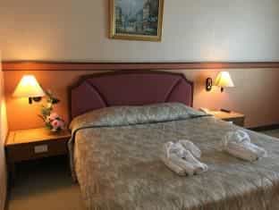 Sakura Grand View Hotel