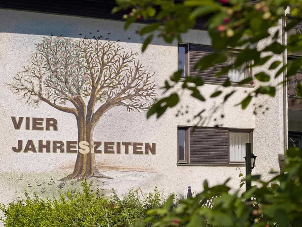 Hotel Garni Vier Jahreszeiten Hotel Garni Vier Jahreszeiten