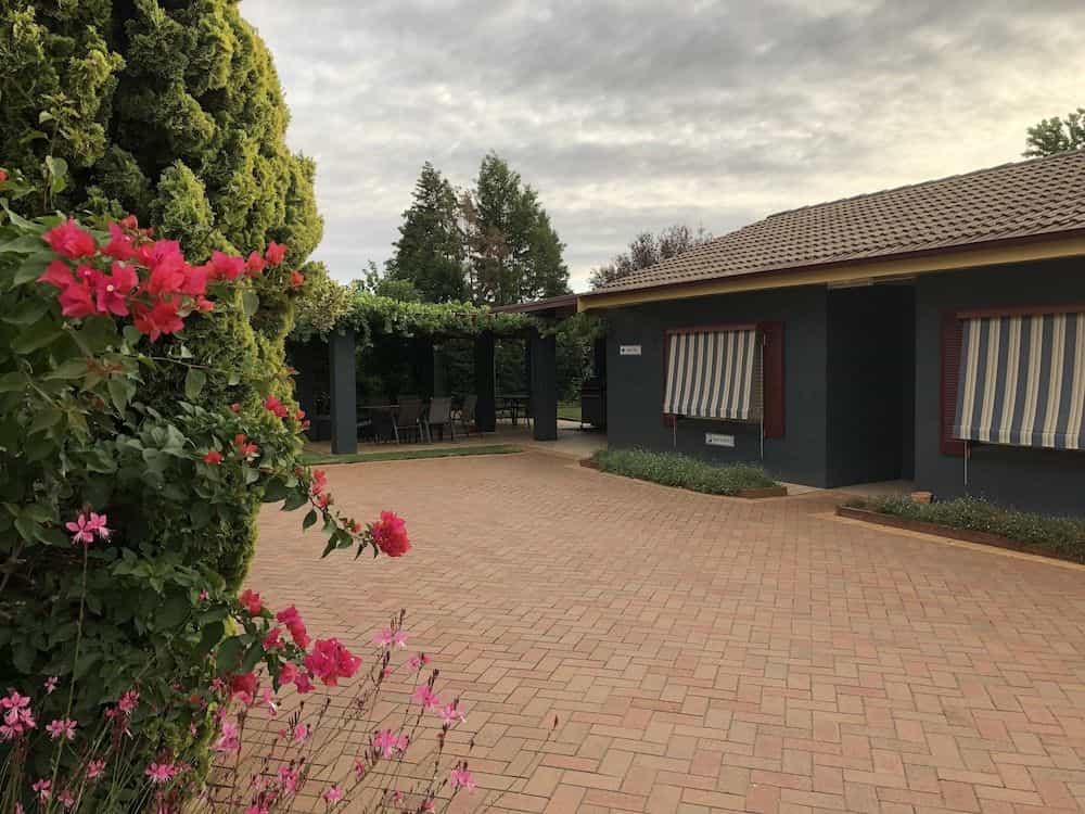 Country Apartments
