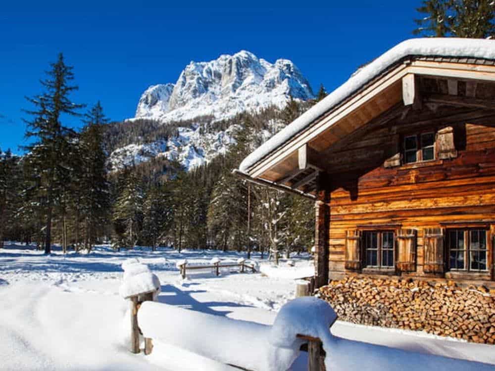 Bauernhof am Fusse des Untersbergs Vorderstiedler Bauernhof am Fusse des Untersbergs Vorderstiedler