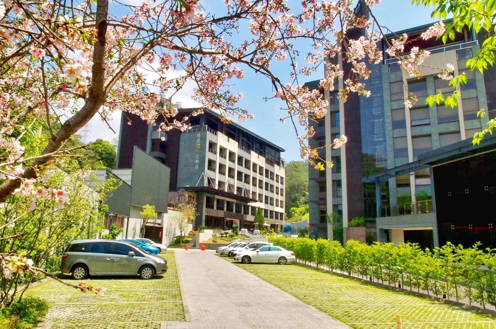 ฟูลี่ ฮอตสปริง รีสอร์ท ซันมูนเลค