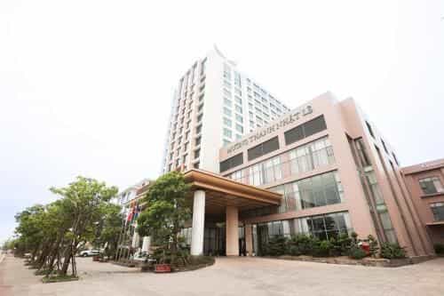 Muong Thanh Luxury Nhat Le Hotel