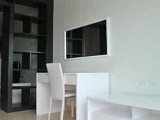 Eak Condoview