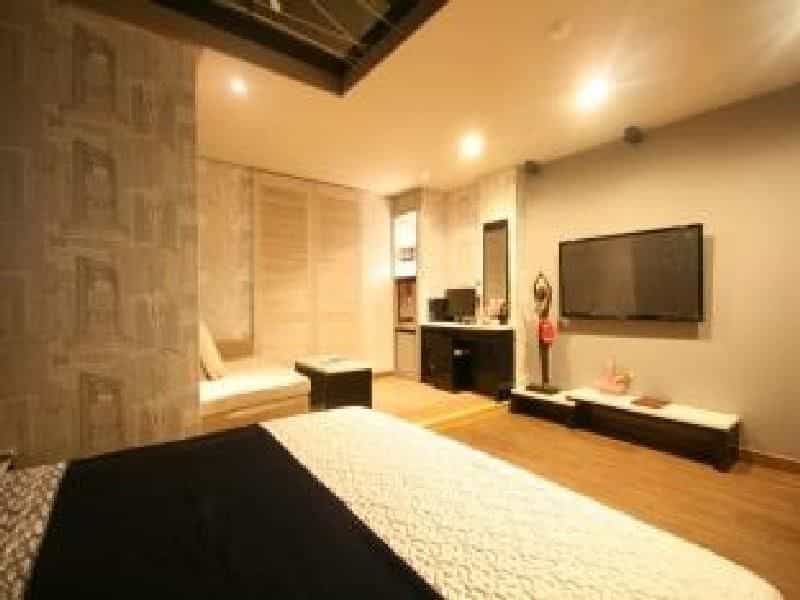 Zara Motel