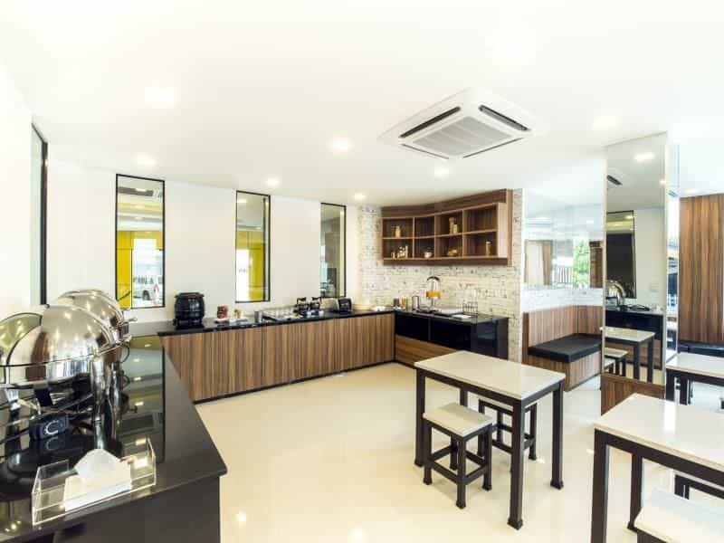 โรงแรมเดอะ เซอร์เคิล โรงแรมเดอะ เซอร์เคิล