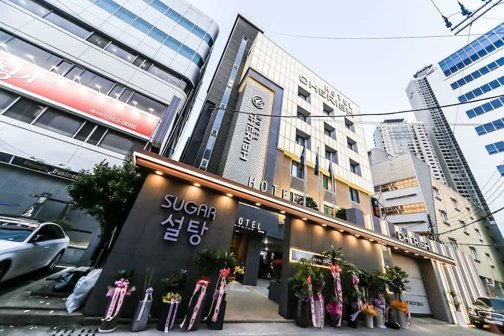 X Gate Hotel X Gate Hotel
