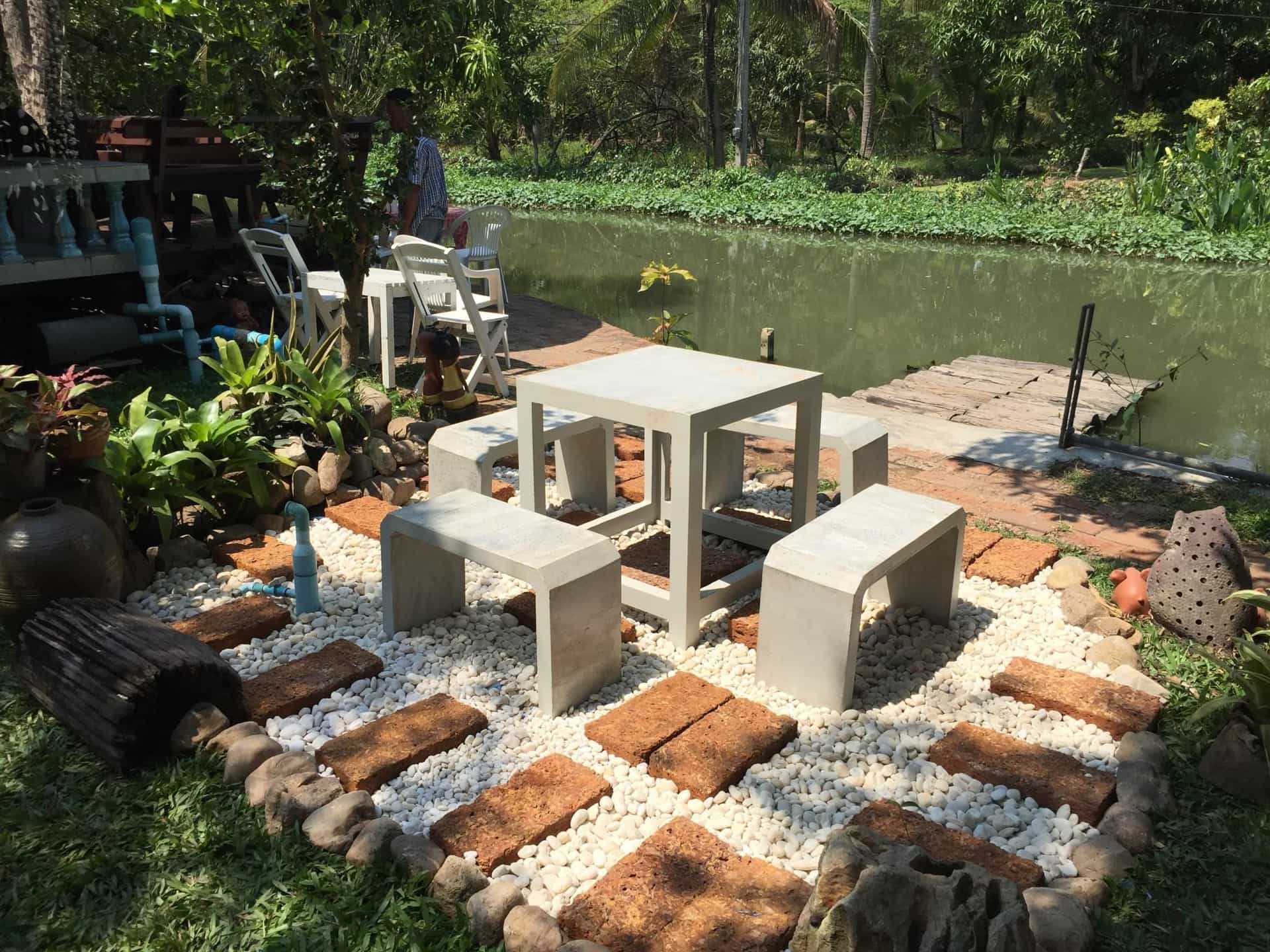 บ้านสวนลีลาวดี รีสอร์ท อัมพวา