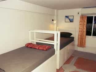 Feel At Home Backpackers
