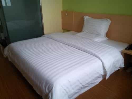 7 Days Inn Jinan Railway Station Jingyiwei 4th Branch