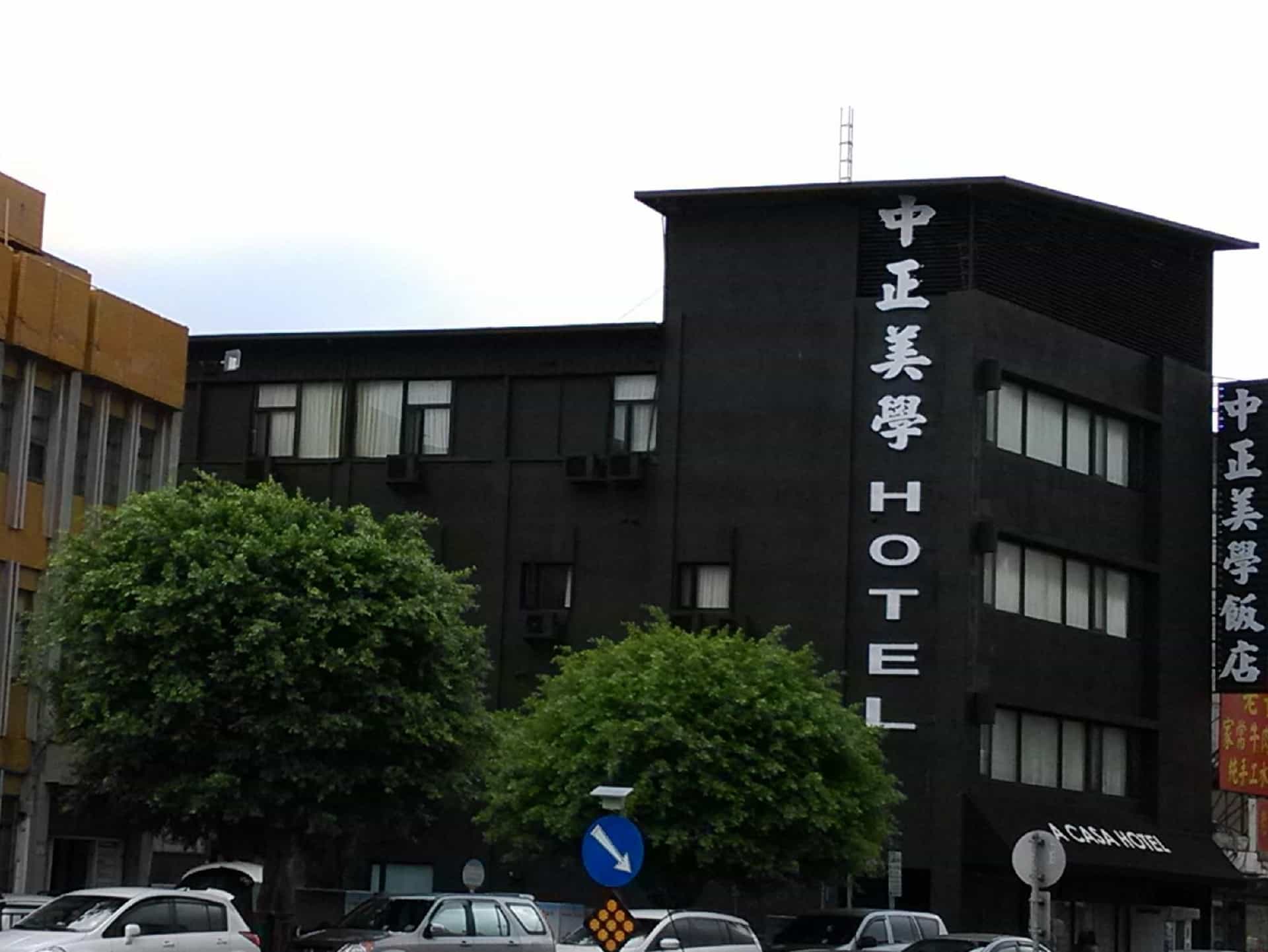 A Casa Hotel