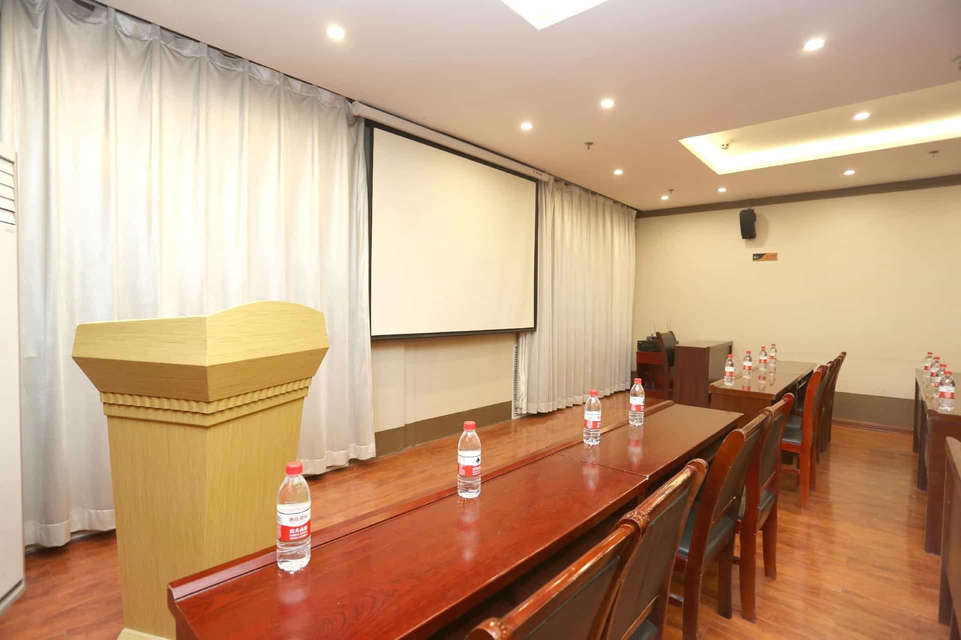 GreenTree Inn ShanXi TaiYuan JianSheS) Road Changfeng Road Express Hotel GreenTree Inn ShanXi TaiYuan JianSheS) Road Changfeng Road Express Hotel