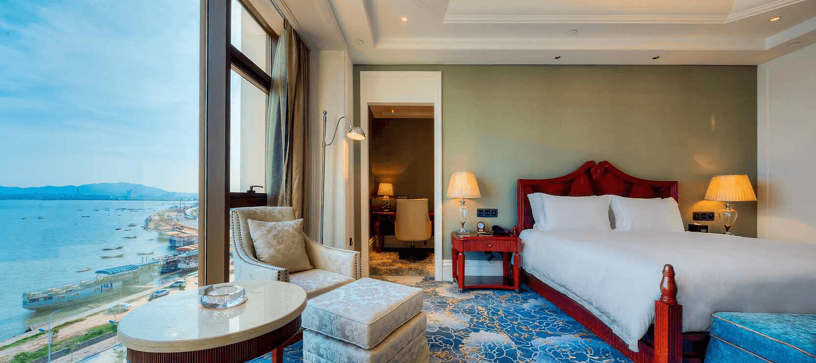 Xiamen Goldcommon Royal Seaside Hotel and Hot Spring