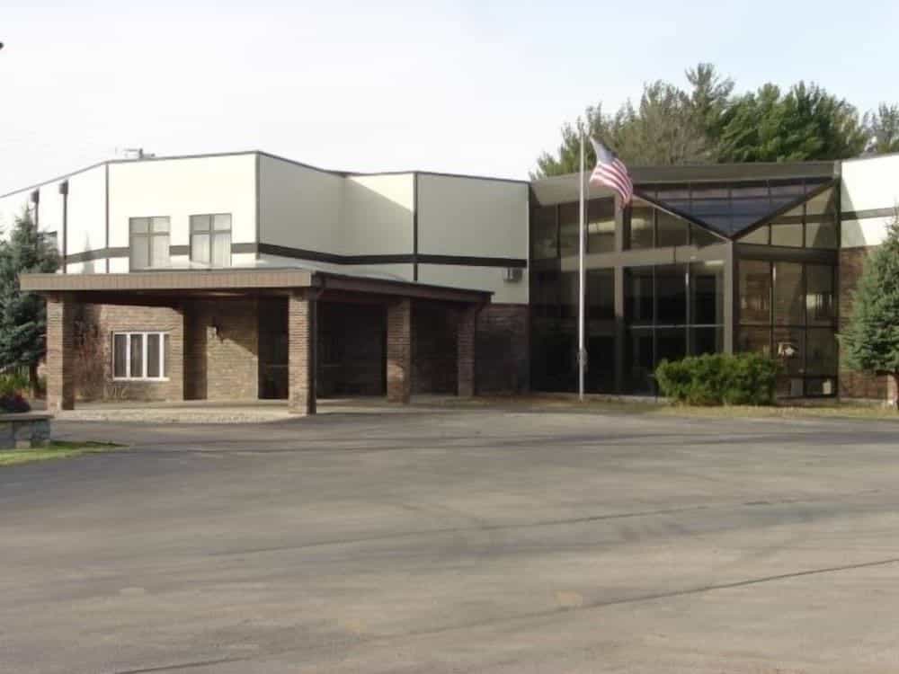 ECONO LODGE WAUPACA
