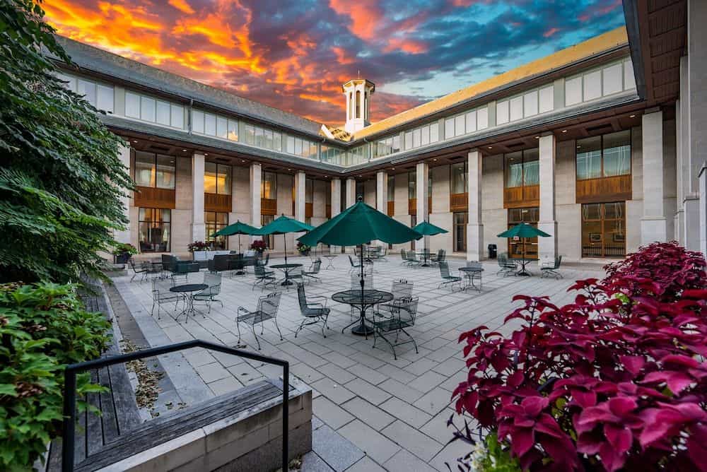 Charles F Knight Executive Education and Conference Center