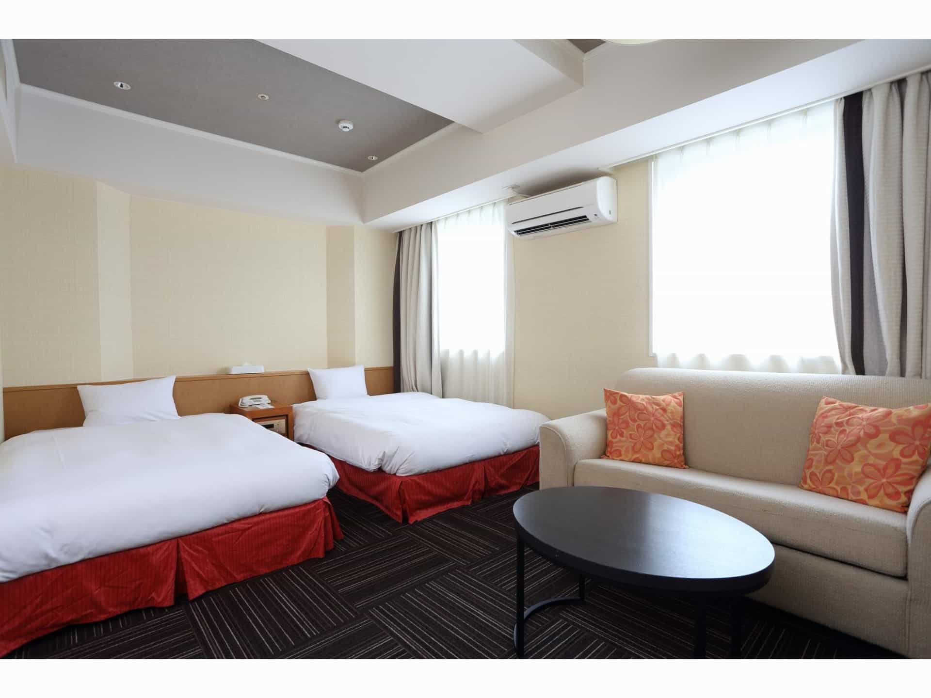 Kanku Izumiotsu Washington Hotel