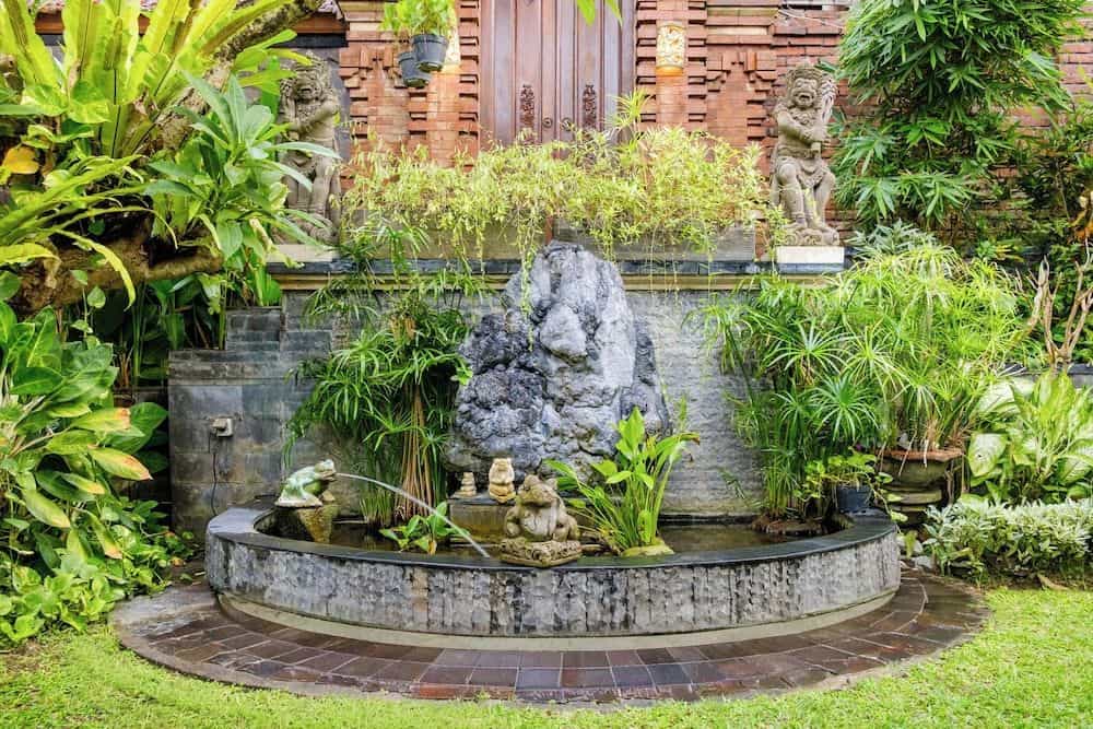 RedDoorz Plus @ Raya Batu Bolong