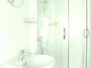 Blue Jasmine Hostel