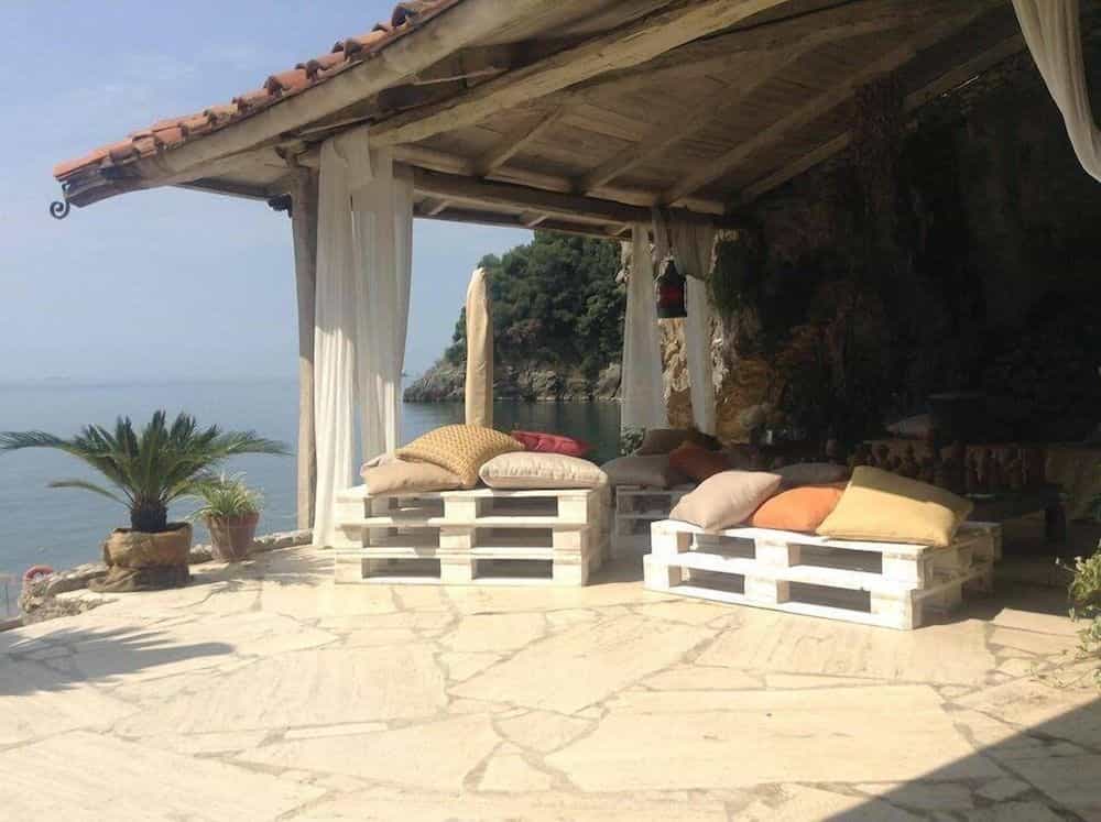 Eco del Mare Night and Day Beach Club