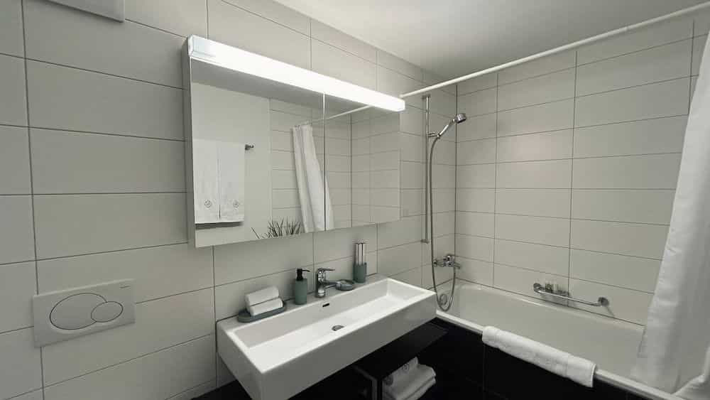 Paradeplatz Apartment by Airhome