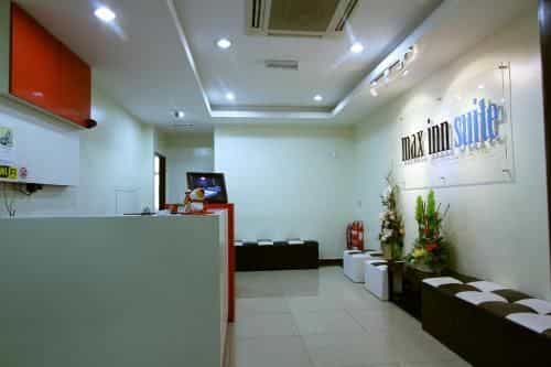 โรงแรมแม็กซ์ อินน์
