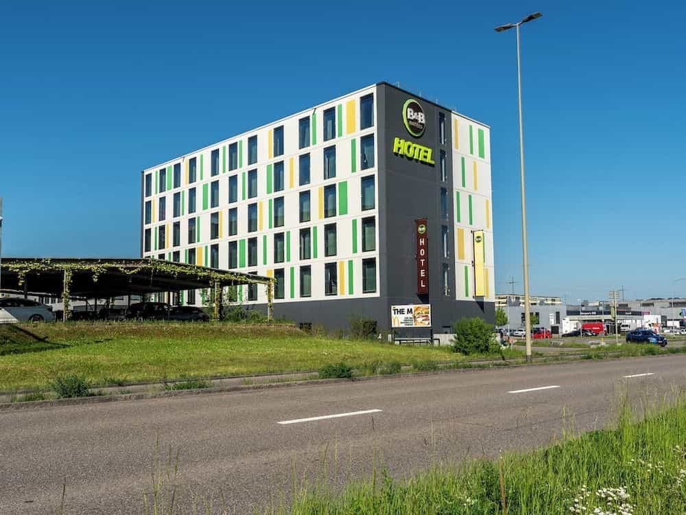 B and B Hotel Zurich Airport