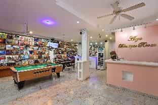 Arya Eightballrecords Hotel