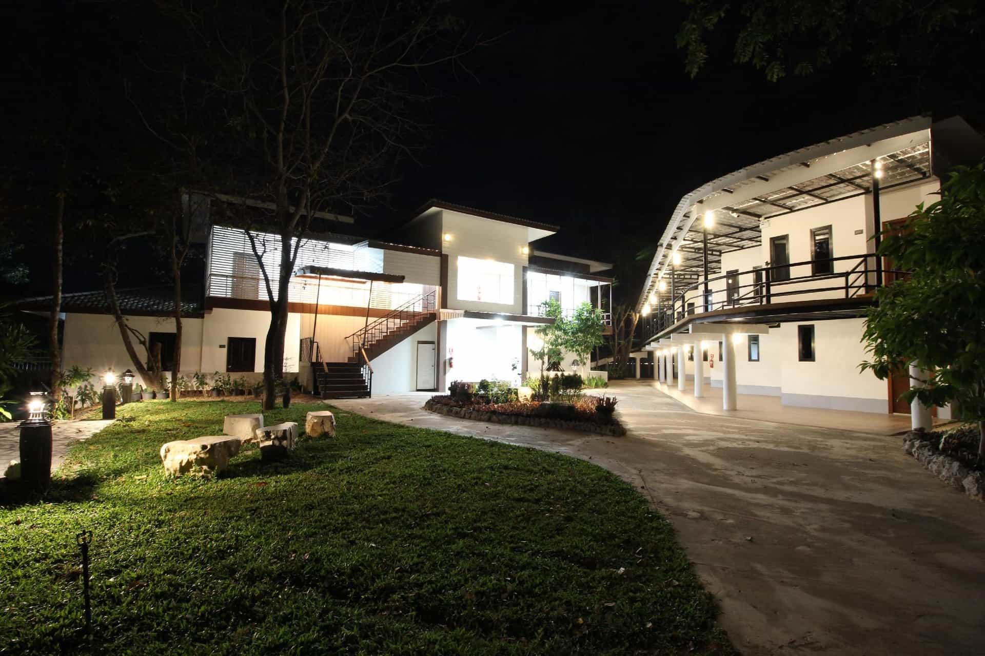 NongHan Grand hotel and resort