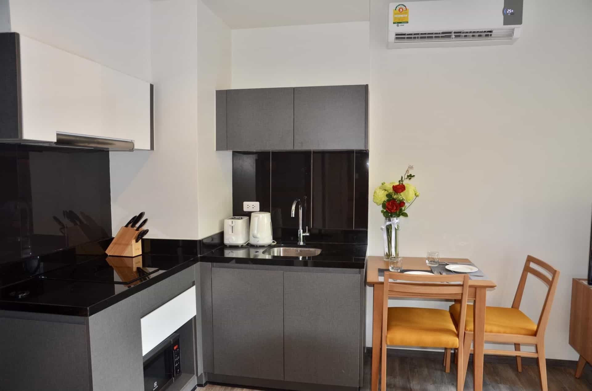 The Deck Condominium by Trip Residence