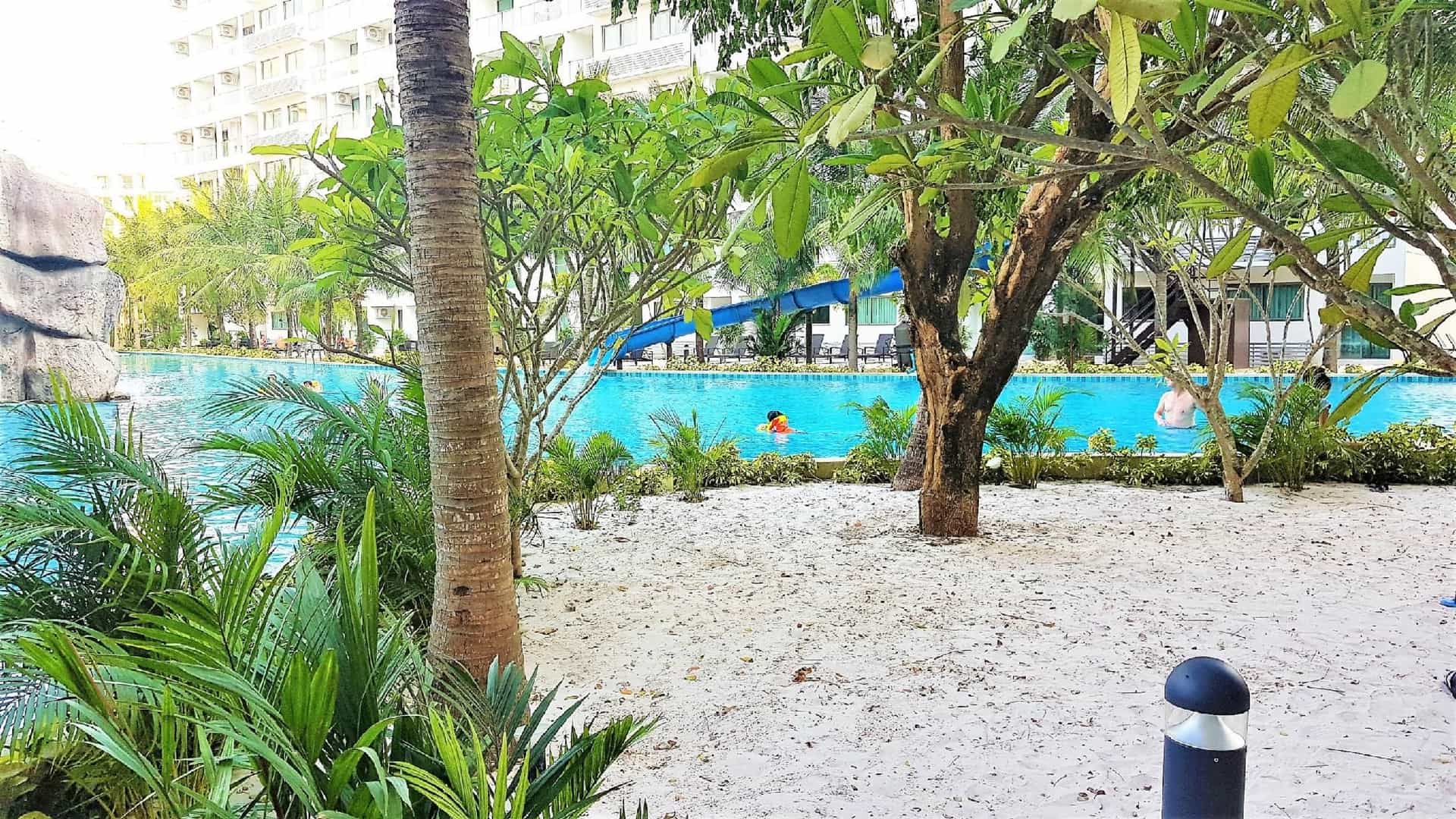ลากูน่า บีช รีสอร์ท 3 มัลดีฟส์