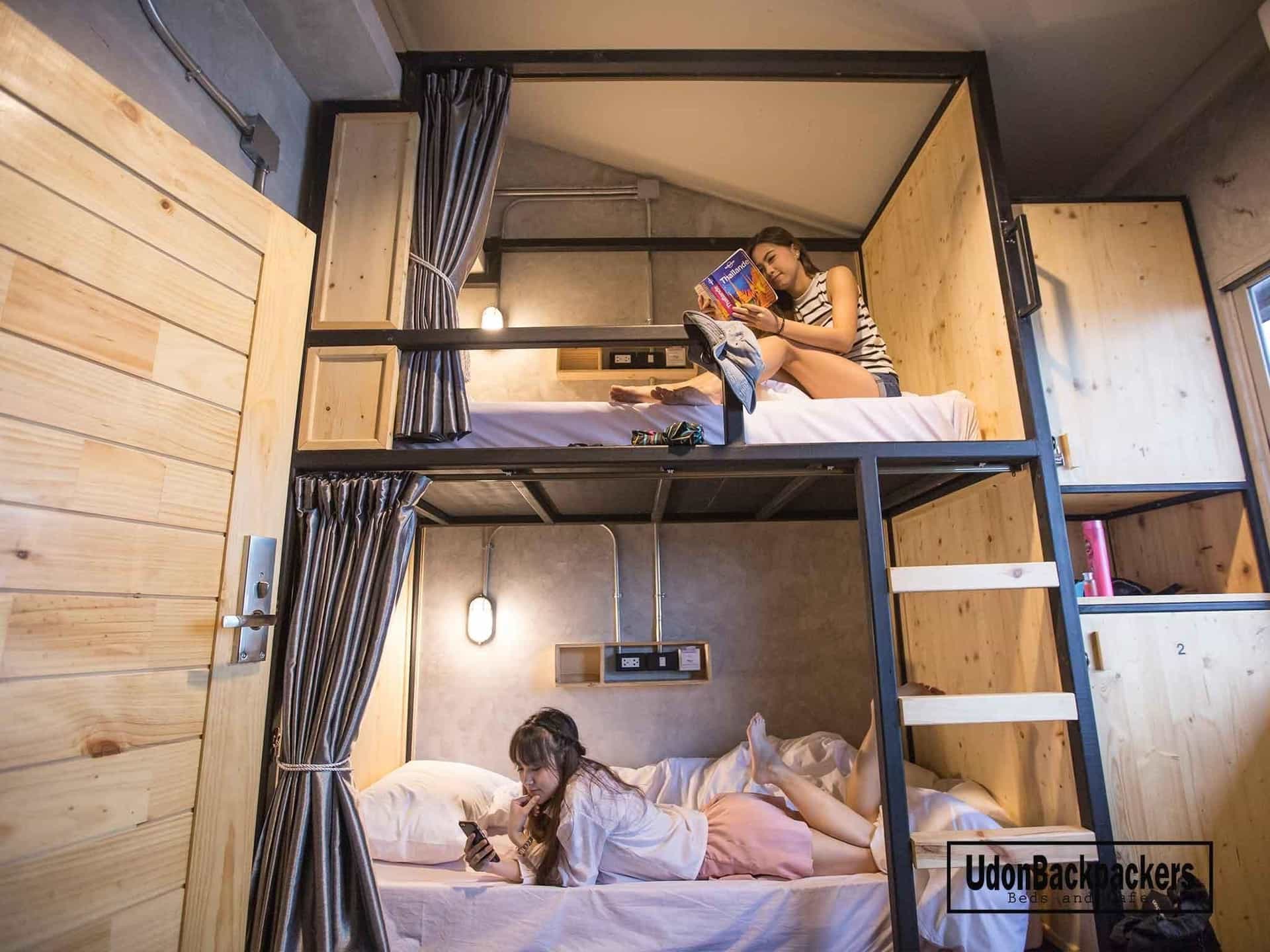 UdonBackpackers Beds and cafe