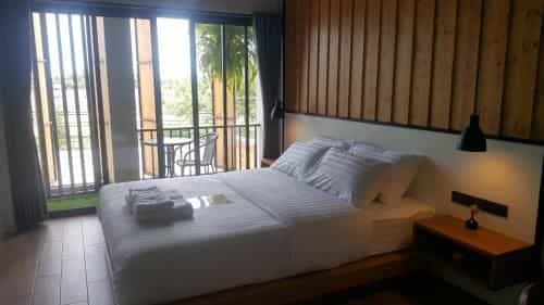 Saya Loft Hostel Lopburi