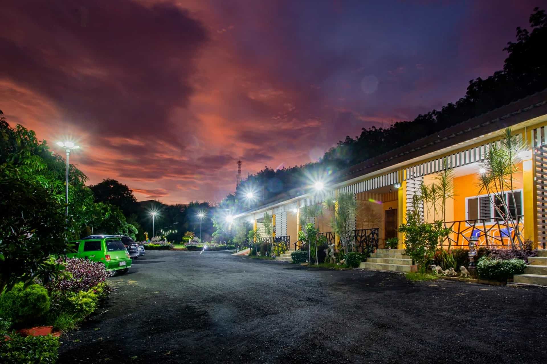 บ้านสวนมีตังค์รีสอร์ต บ้านสวนมีตังค์รีสอร์ต