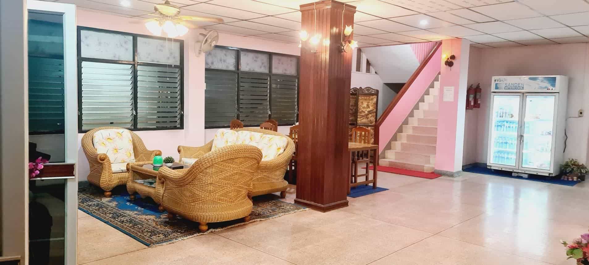 โรงแรมรอยัลแลนด์ แม่กลอง โรงแรมรอยัลแลนด์ แม่กลอง