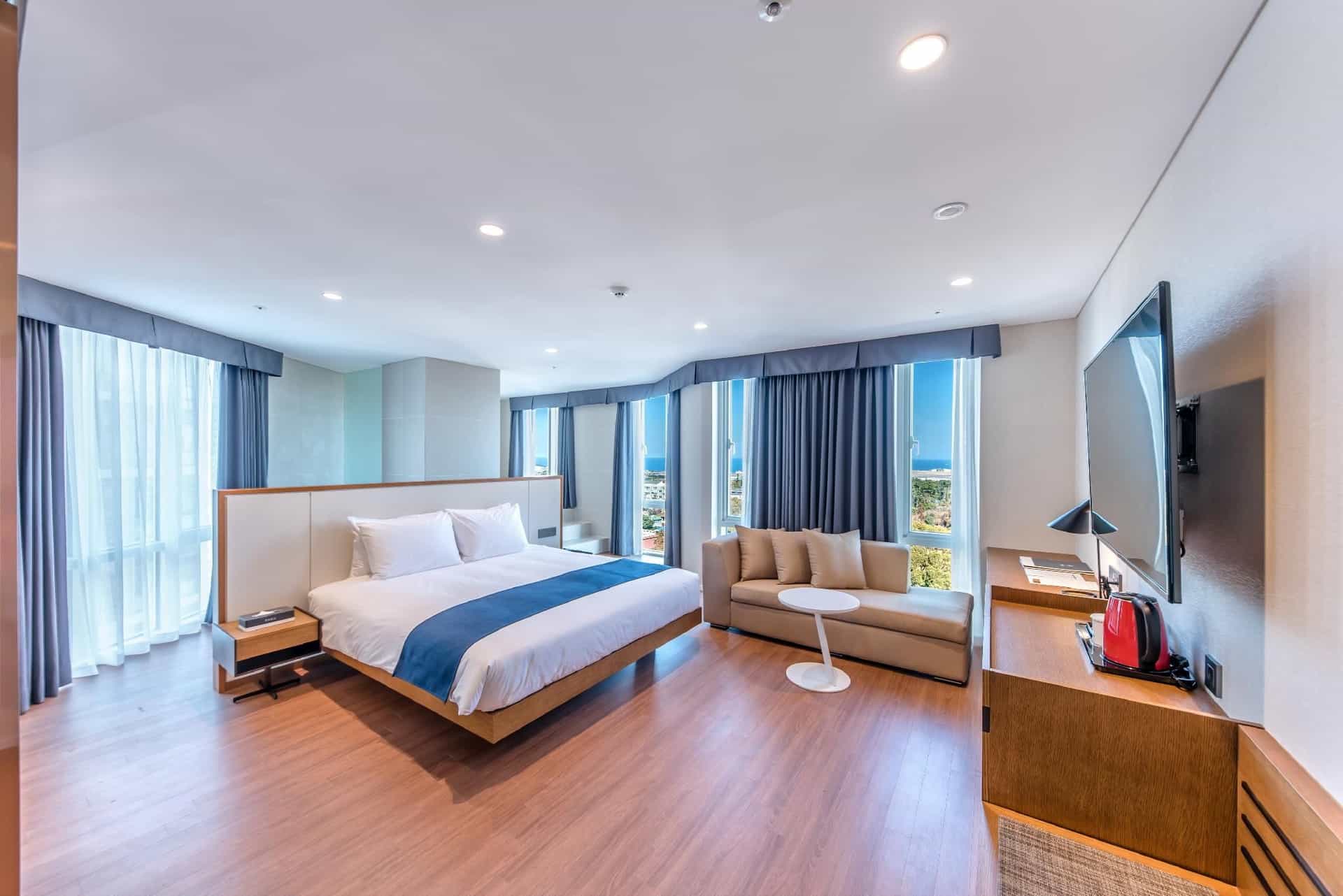 โรงแรมซิริอุส โรงแรมซิริอุส